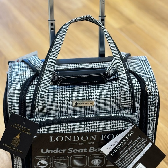 London fog under seat lugg - Picture 4 of 4